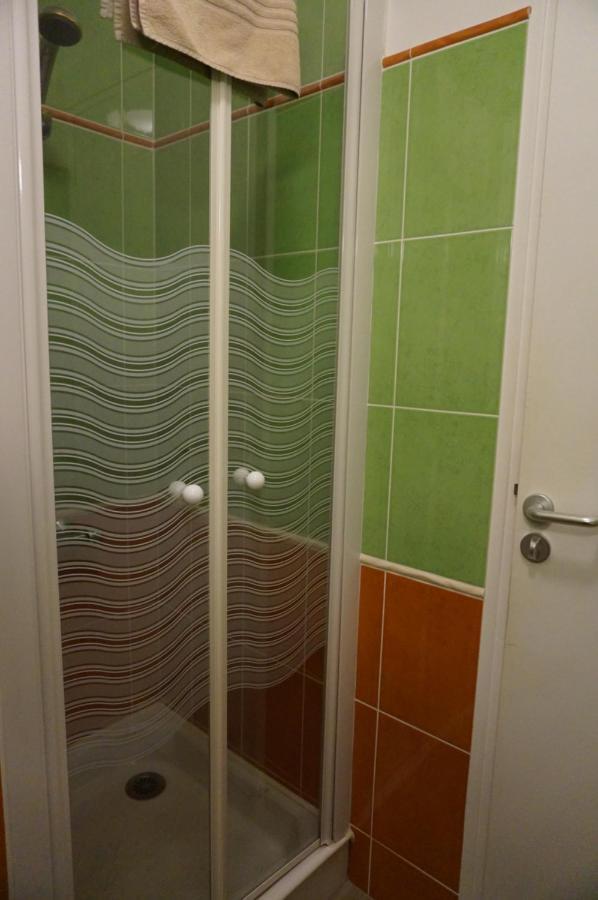 Chambre Double - Côté Rue